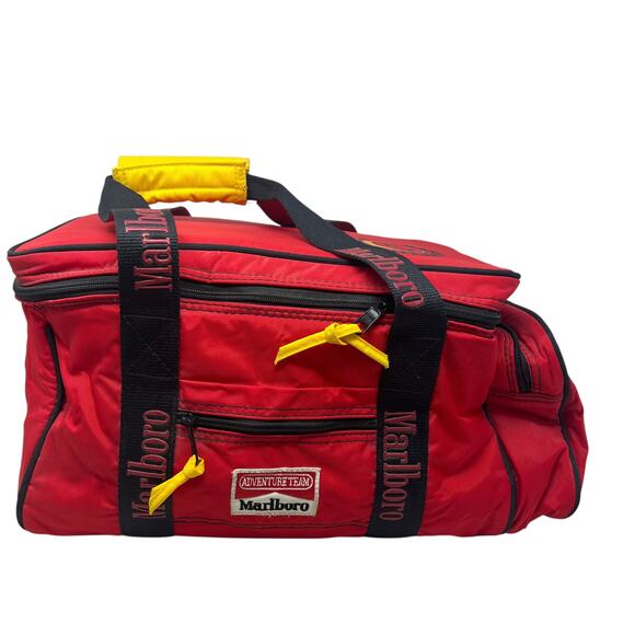 Vintage Marlboro Adventure Team Lizard Rock Cooler Bag Red Insulated Travel Tote - Picture 1 of 12